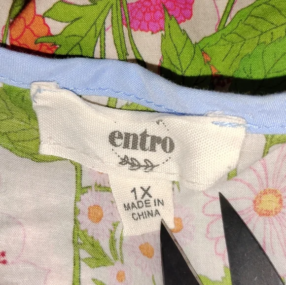 FLUFFY FLORAL BLOUSE - Picture 3 of 8